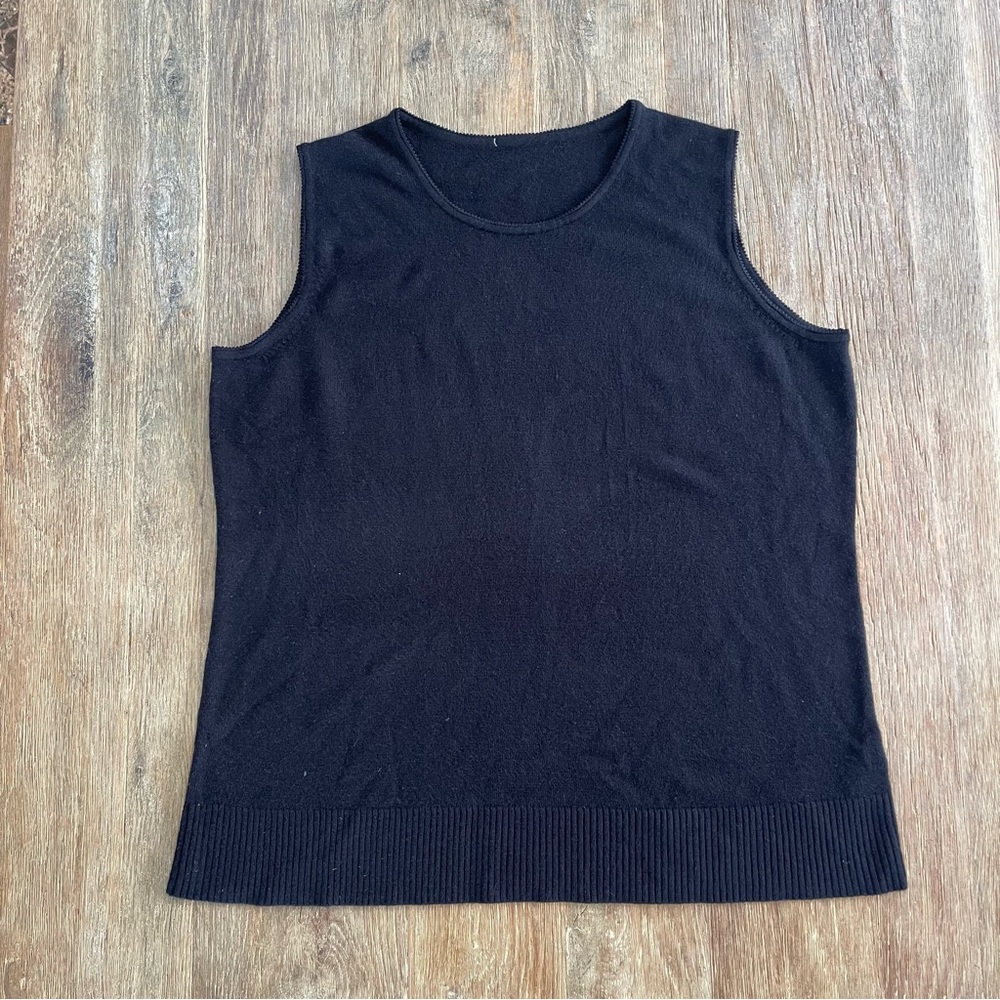 Carolyn Taylor Black Sweater Vest Large